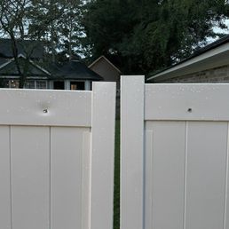 Not aligned, latches do not match up Not aligned, latches do not match up