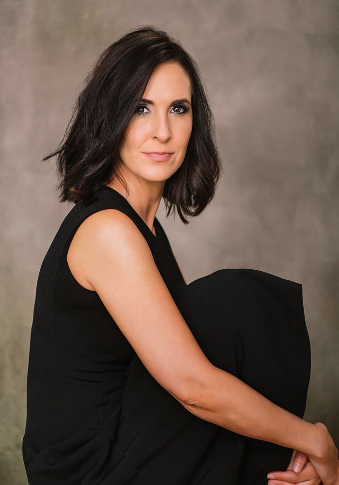 VANIA RIEDL — REMAX ADVANTAGE 2100 Asbury Rd, Dubuque, Iowa Real