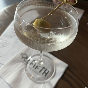 1900 FIFTH Bar & Lounge - Martini stirred not shaken - Lounges Near Me - Seattle, Washington