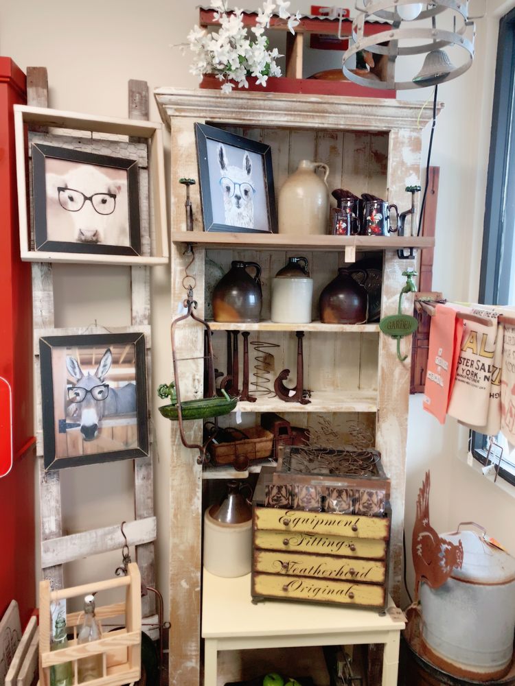 ANTIQUES ON 1A Request Information 2 ManMar Dr, Plainville