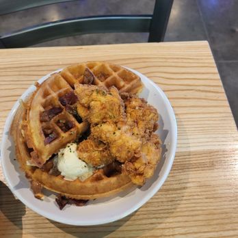 Chicken N Pickle - Chicken N Waffles - Pickleball Near Me - Henderson, Nevada