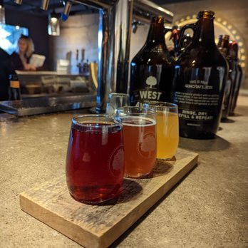 West Avenue Cider House - three different types of cid - Farmers Market Near Me - Freelton, Ontario West Avenue Cider House - three different types of cid - Farmers Market Near Me - Freelton, Ontario