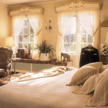 Dafydd Montgomery Decors - Home decor - Interior Design Near Me - Edmonton, Alberta Dafydd Montgomery Decors - Home decor - Interior Design Near Me - Edmonton, Alberta