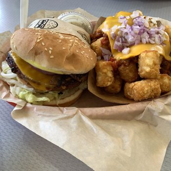 Nice Burger - GRILLED SHROOM BURGER with chili cheese tater tots - Burgers Near Me - Santa Ana, California Nice Burger - GRILLED SHROOM BURGER with chili cheese tater tots - Burgers Near Me - Santa Ana, California