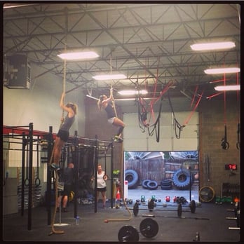 Crossfit Arvada - Rope climbs - Interval Training Gyms Near Me - Arvada, Colorado