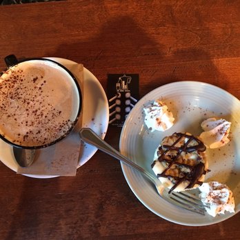Le Caravane Café - Mocha and cookie dough cheesecake - Cafes Near Me - Montreal, Quebec Le Caravane Café - Mocha and cookie dough cheesecake - Cafes Near Me - Montreal, Quebec