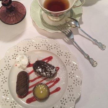 Lisa's Tea Treasures - Desserts from Mother's Day afternoon tea - Tea Rooms Near Me - Los Altos, California