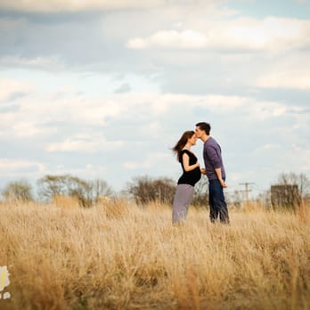 Walking Dot Photography - Maternity Session, Chicago IL - Session Photography Near Me Walking Dot Photography - Maternity Session, Chicago IL - Session Photography Near Me