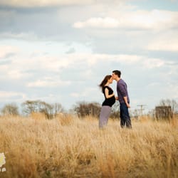 Walking Dot Photography - Maternity Session, Chicago IL