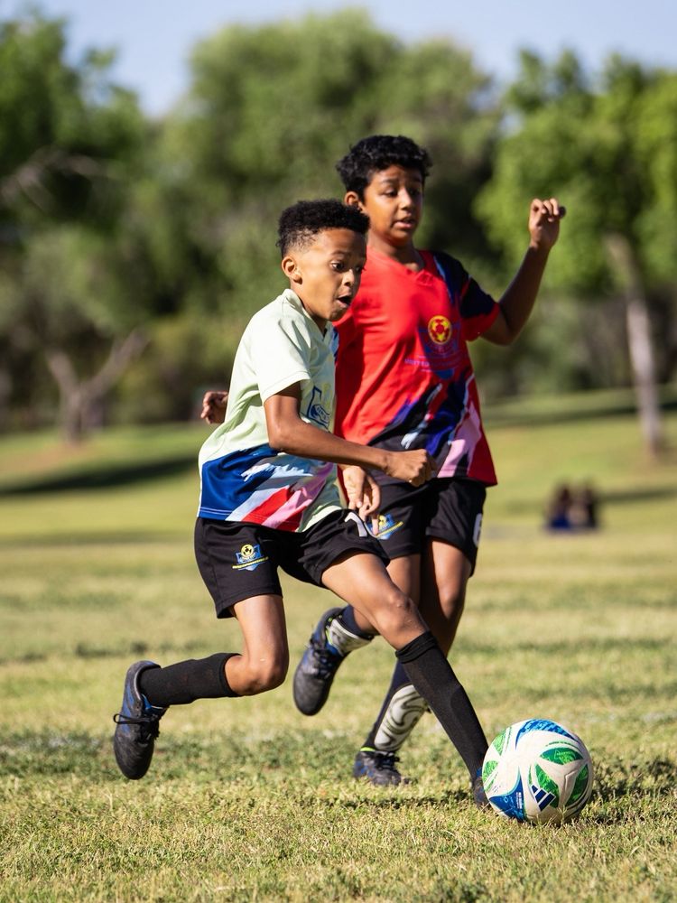 United Youth Soccer Stars Logo