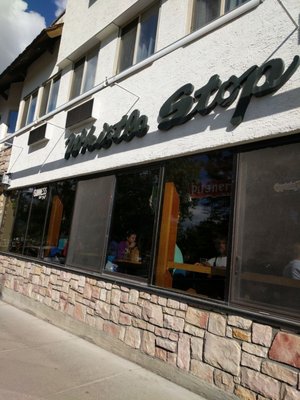 Whistle Stop Pub by null