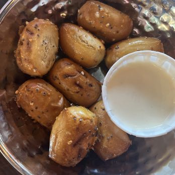 Tejas Brewery - Pretzel bites - Beer Bar Near Me - Houston, Texas