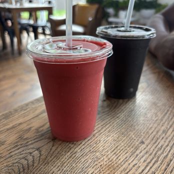 Juice Bar - Franklin - Tangy Pitaya smoothie and health blast smoothie - Juice Bars & Smoothies Near Me - Franklin, Tennessee