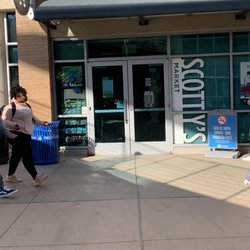 Scotty’s Market - Entrance
