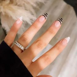 Aquasandz Nail Salon