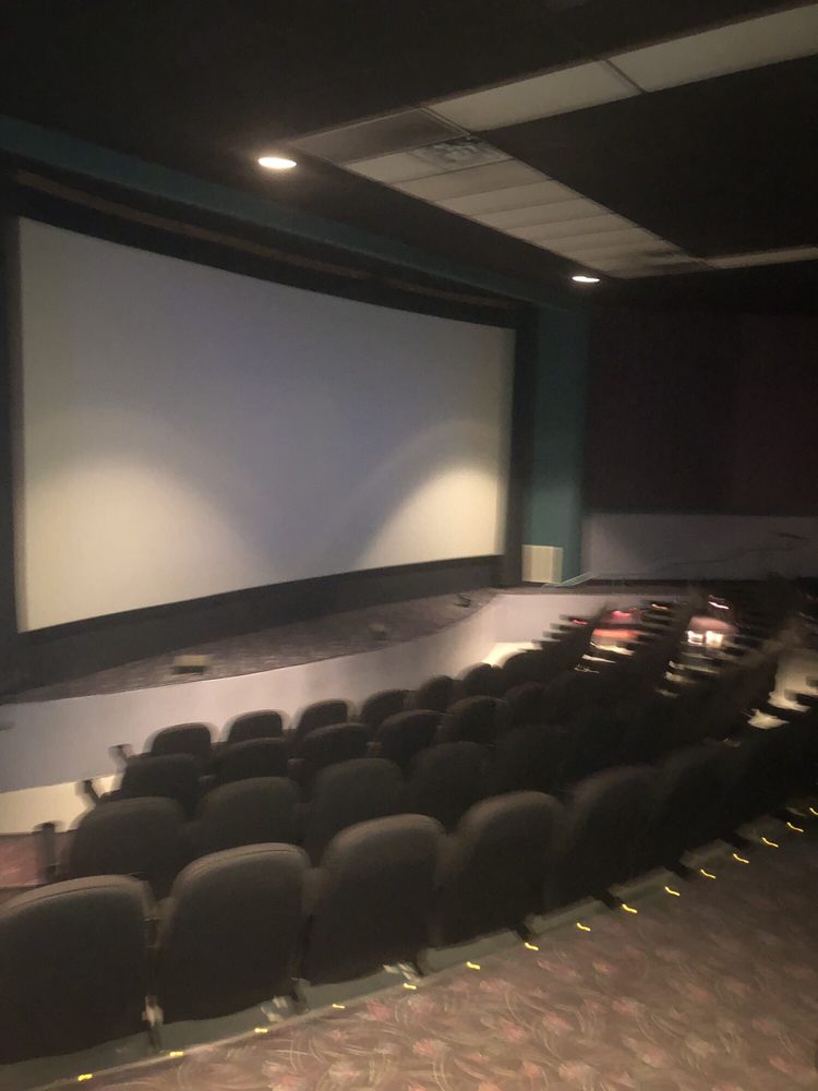 BRANSON MEADOWS CINEMAS 11 Photos & 18 Reviews 4740 N Gretna Rd