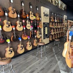 Guitars - All the shiny things!