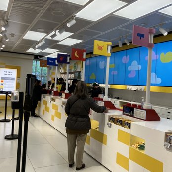 LEGO - Check out line - Toy Stores Near Me - New York, New York LEGO - Check out line - Toy Stores Near Me - New York, New York
