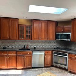 Doublebrush Services - Cabinets before refinishing