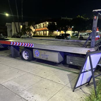 Ammari Auto Center - Hypocrites - Towing Near Me - North Hollywood, California