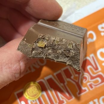 Tony's Chocolonely - Milk Caramel Sea Salt 32% - Chocolatiers & Shops Near Me - Amsterdam, New Hampshire