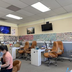 Happiness Nails & Spa