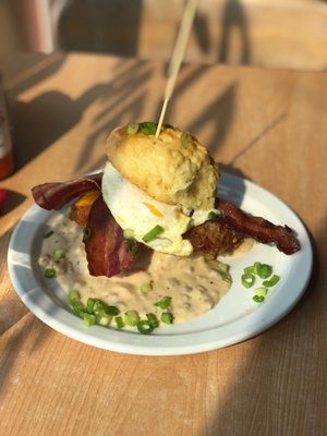 Sweet Lake Biscuits & Limeade by null