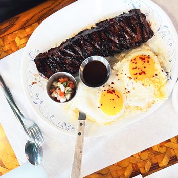 Uncle Mike's Place - Marinated Skirt Steak, eggs, garlic fried rice - Breakfast & Brunch Near Me - Chicago, Illinois