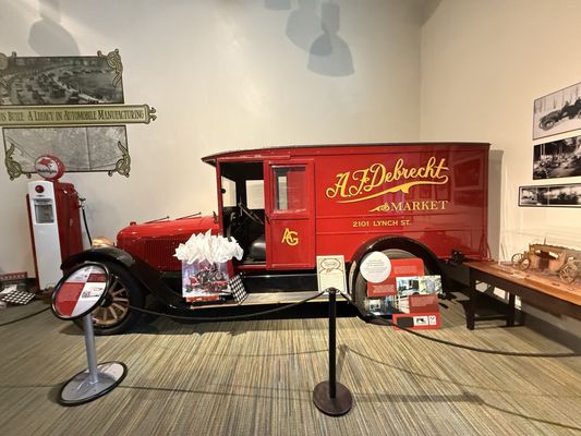 National Museum of Transportation by null