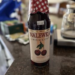 Marina's International Deli