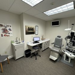Bay Eye Center - Mansfield - Exam Room at Bay Eye Center in Mansfield