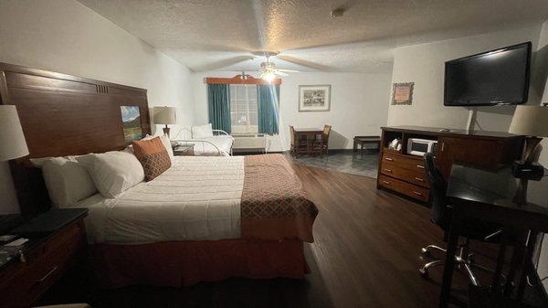 Sandia Peak Inn Old Town ABQ, a Howard Johnson by Wyndham by null
