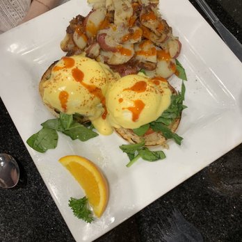 Keke's Breakfast Cafe - Eggs Florentine with home fries - Breakfast & Brunch Near Me - Windermere, Florida Keke's Breakfast Cafe - Eggs Florentine with home fries - Breakfast & Brunch Near Me - Windermere, Florida