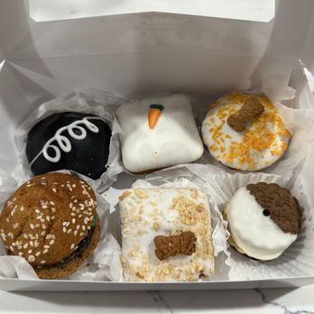 The Dog Bakery - 1/2 dozen of treats - Pet Stores Near Me - Los Angeles, California The Dog Bakery - 1/2 dozen of treats - Pet Stores Near Me - Los Angeles, California