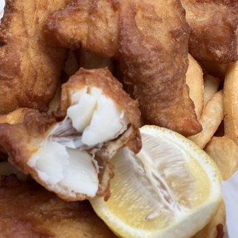 Willie’s Grill & Deli - Fish and chips. Needs salt or seasoning. Dry. - Delis Near Me - Burbank, California Willie’s Grill & Deli - Fish and chips. Needs salt or seasoning. Dry. - Delis Near Me - Burbank, California