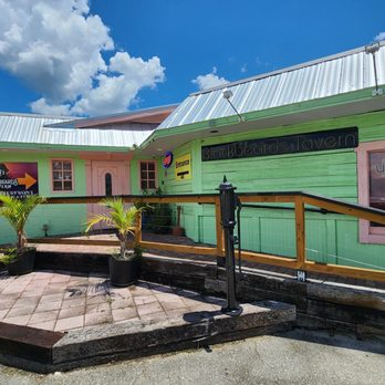 Blackbeards Tavern - Tiki Bars Near Me - North Fort Myers, Florida