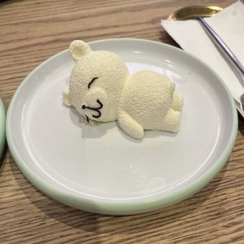 A La Mousse - Polar Bear - Desserts Near Me - Philadelphia, Pennsylvania A La Mousse - Polar Bear - Desserts Near Me - Philadelphia, Pennsylvania