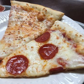 Big Tony's Pizzeria - So insanely undercooked - Pizza Near Me - Cookeville, Tennessee Big Tony's Pizzeria - So insanely undercooked - Pizza Near Me - Cookeville, Tennessee