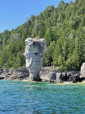 Flowerpot Island by null