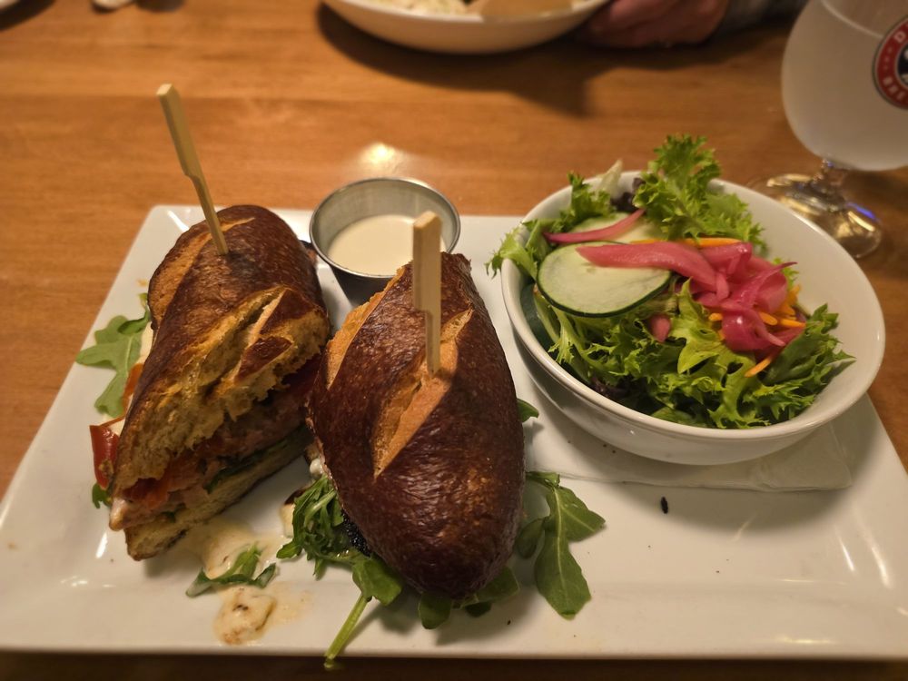 Deschutes Brewery Bend Public House