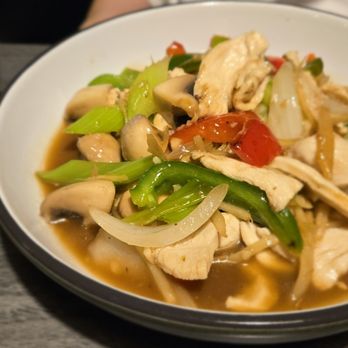 Kanlaya Thai Restaurant - Pad ginger with chicken - Thai Near Me - Harrisburg, Pennsylvania Kanlaya Thai Restaurant - Pad ginger with chicken - Thai Near Me - Harrisburg, Pennsylvania