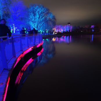 Chicago Botanic Garden - 2023 Holiday Lights - Botanical Gardens Near Me - Glencoe, Illinois Chicago Botanic Garden - 2023 Holiday Lights - Botanical Gardens Near Me - Glencoe, Illinois