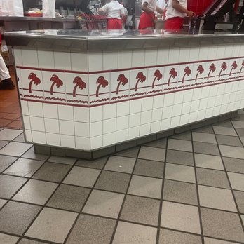 In-N-Out Burger - Order counter - Burgers Near Me - Las Vegas, Nevada In-N-Out Burger - Order counter - Burgers Near Me - Las Vegas, Nevada