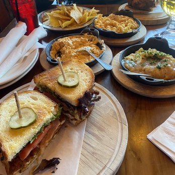 The Eagle Charlotte - Buffalo chicken dip, Mac n cheese, mashed potatoes, and chicken sandwiches - Southern Near Me - Charlotte, North Carolina The Eagle Charlotte - Buffalo chicken dip, Mac n cheese, mashed potatoes, and chicken sandwiches - Southern Near Me - Charlotte, North Carolina