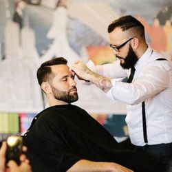 Floyd's 99 Barbershop