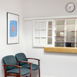 Ivy Endodontic Group - Lobby