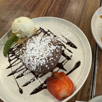 Sala Astoria - Sorpresa Chocolate - Spanish Near Me - Queens, New York Sala Astoria - Sorpresa Chocolate - Spanish Near Me - Queens, New York