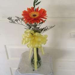 Dryden's Flowers and Gifts