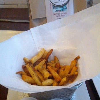 Press 195 - Bayside - Sandwiches Near Me - Bayside, New York