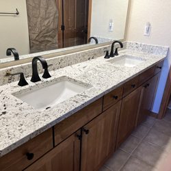 Colorado Surfaces - Bathroom